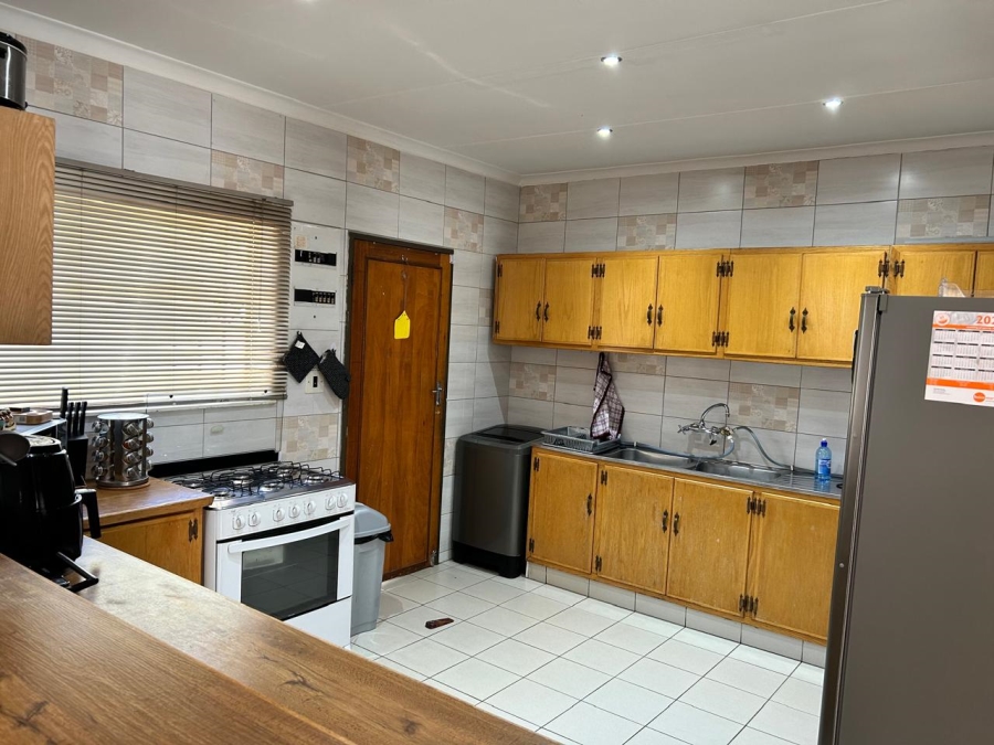 2 Bedroom Property for Sale in Langenhovenpark Free State